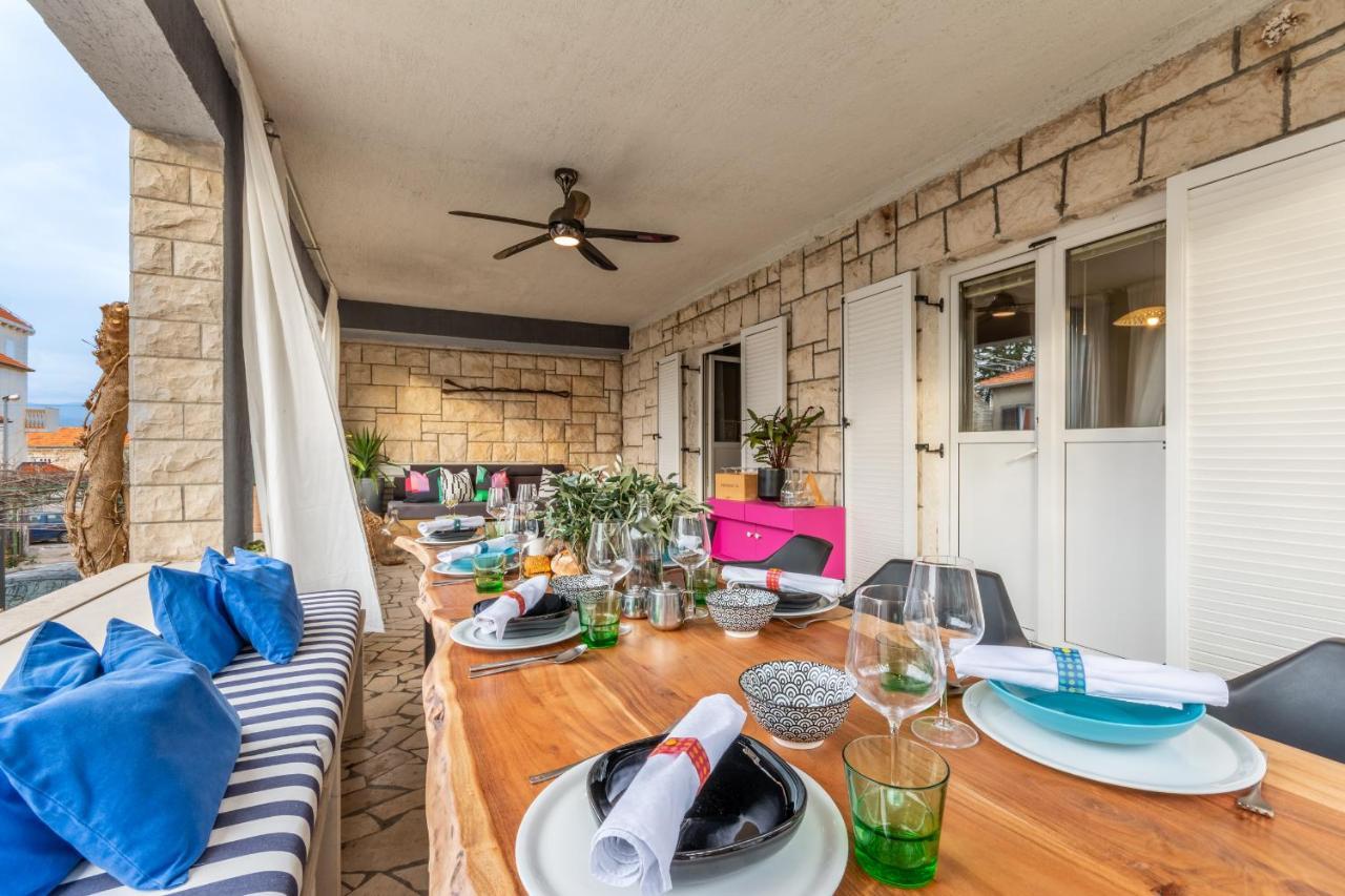 Apartment Lota With Heated Pool On Top Location 수페타르 외부 사진