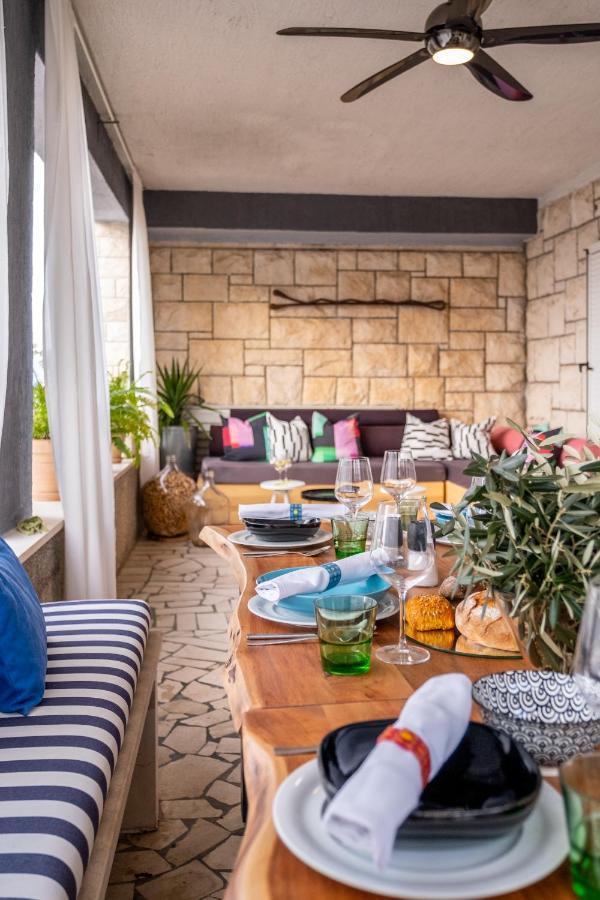 Apartment Lota With Heated Pool On Top Location 수페타르 외부 사진
