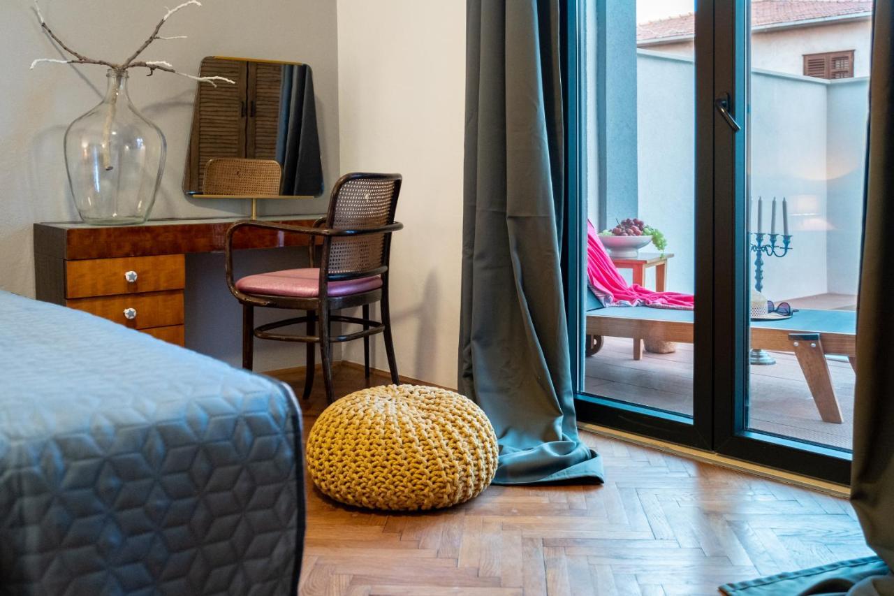 Apartment Lota With Heated Pool On Top Location 수페타르 외부 사진