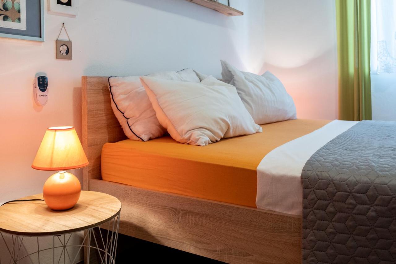 Apartment Lota With Heated Pool On Top Location 수페타르 외부 사진